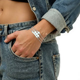 Bracelet en Nacre blanche sur chaîne argentée