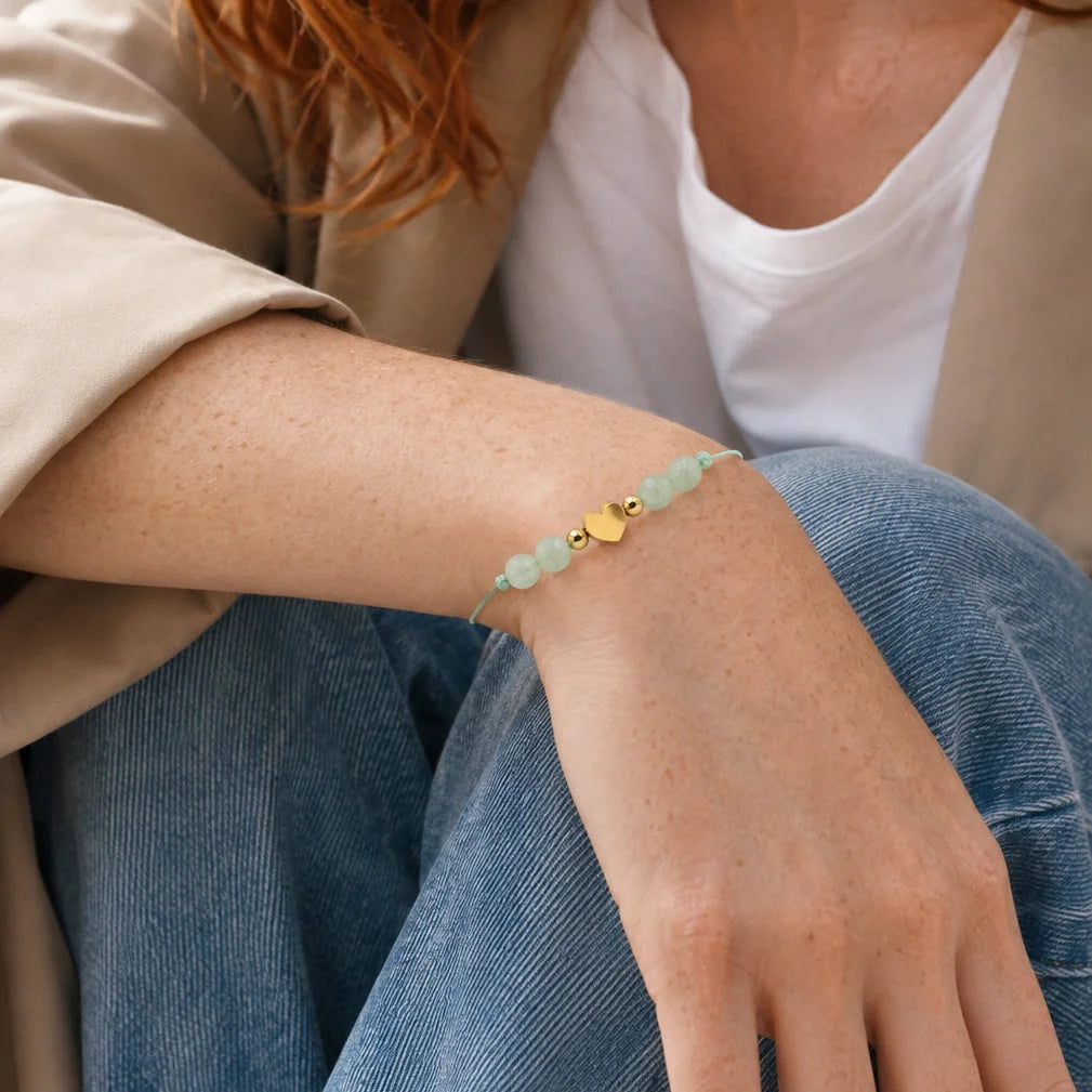 Bracelet aventurine femme CÂLINE® porté au poignet