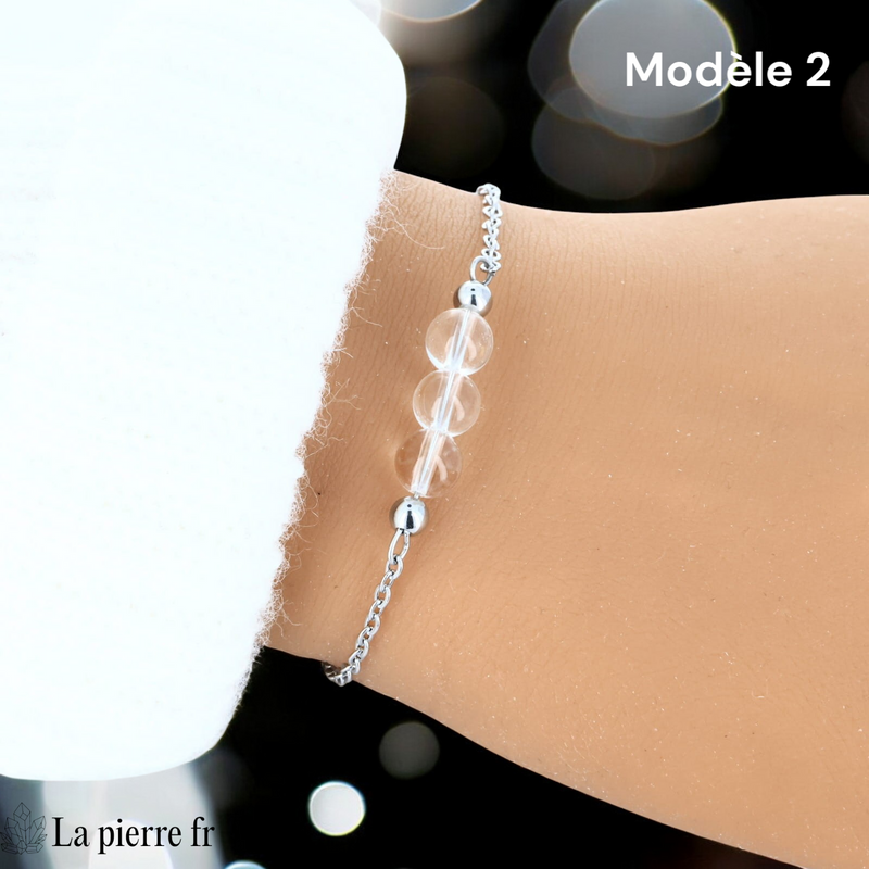Bracelet cristal de roche modèle trois perles de 6 mm, chaîne argentée