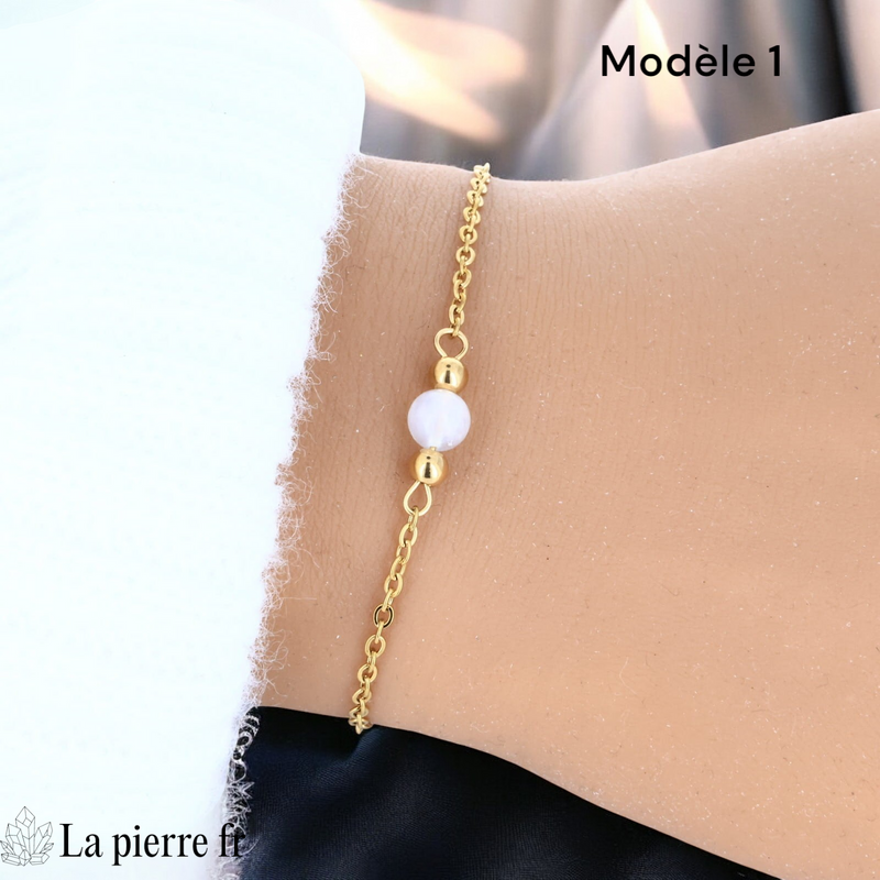 Bracelet pierre de lune modèle une perle de 6 mm sur chaîne fine dorée