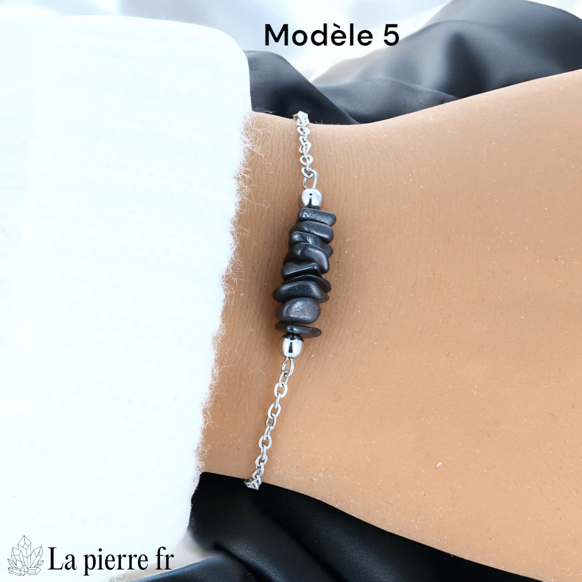 Bracelet hématite brute d'environ 2 cm sur chaîne argentée
