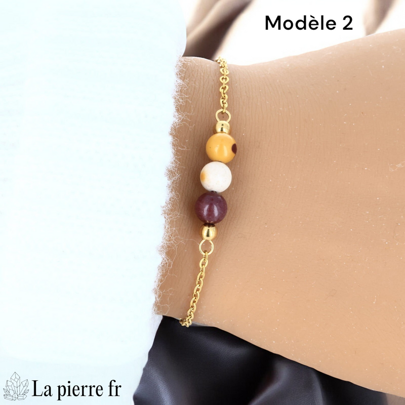 Bracelet jaspe mokaïte modèle trois perles de 6 mm, chaîne dorée