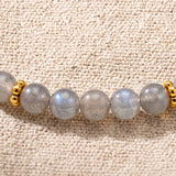 Bracelet Labradorite Femme ORÉLIA®, Perles Grises 4 mm et Chaîne Dorée