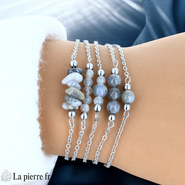 Bracelet en labradorite naturelle à reflets bleus sur chaîne argentée en acier inoxydable