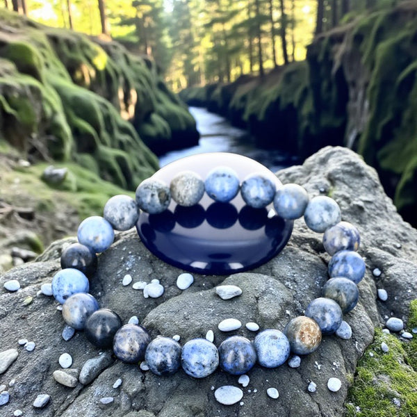 Bracelet en pierre naturelle Dumortierite avec perles rondes bleues en lithothérapie