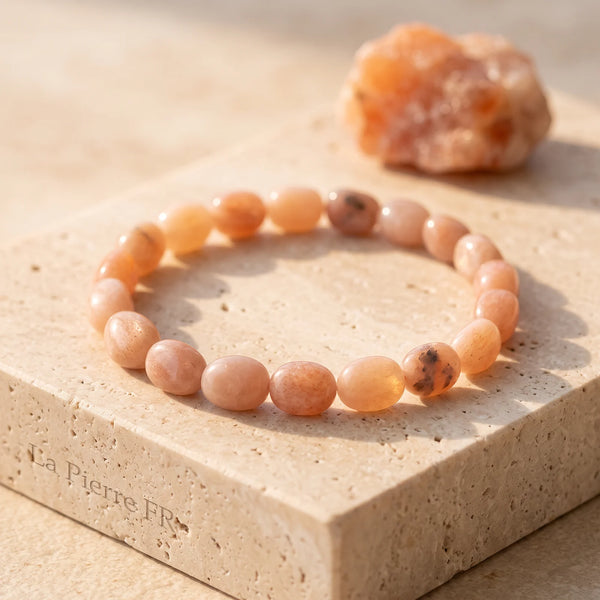 Bracelet pierre de soleil en pierres roulées orangées sur travertin, idée cadeau