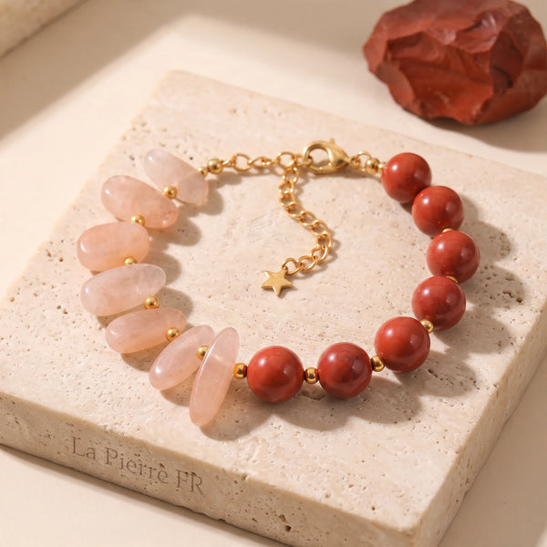 Bracelet jaspe rouge et pierre de lune rose sur chaîne dorée, bijou en pierre rouge naturelle