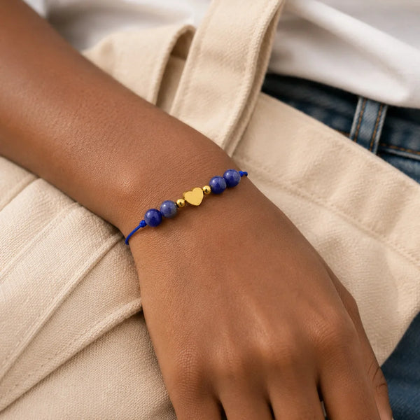 Bracelet sodalite femme CÂLINE® porté au poignet