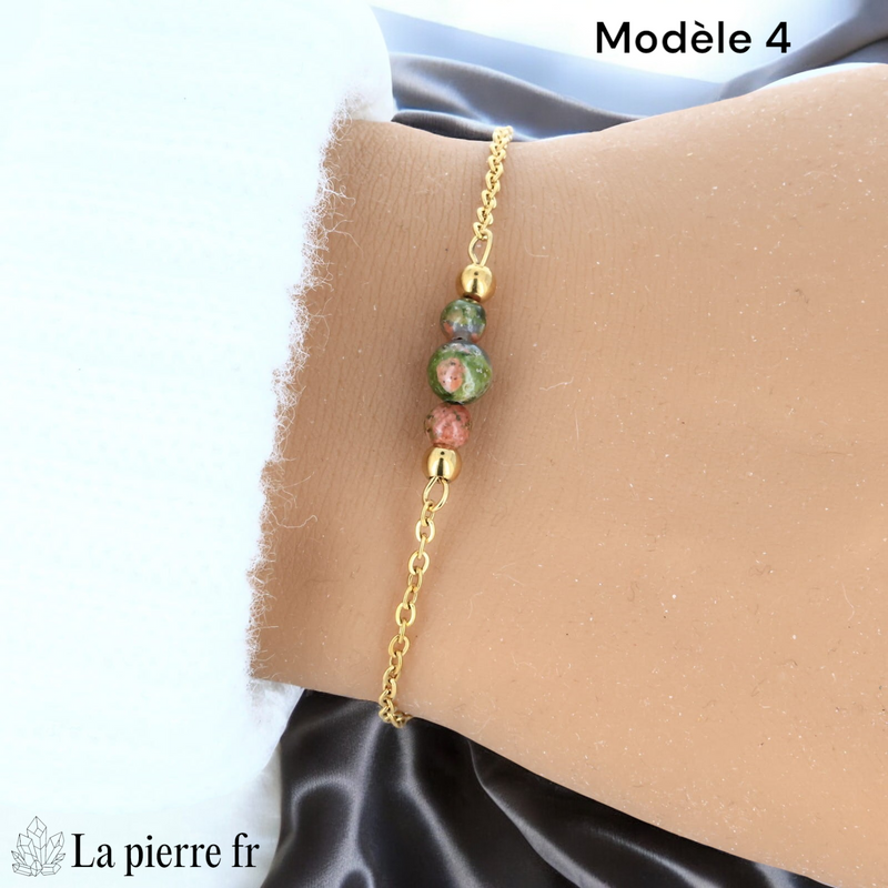 Bracelet unakite perle centrale 6 mm encadrée de deux perles 4 mm, finition dorée