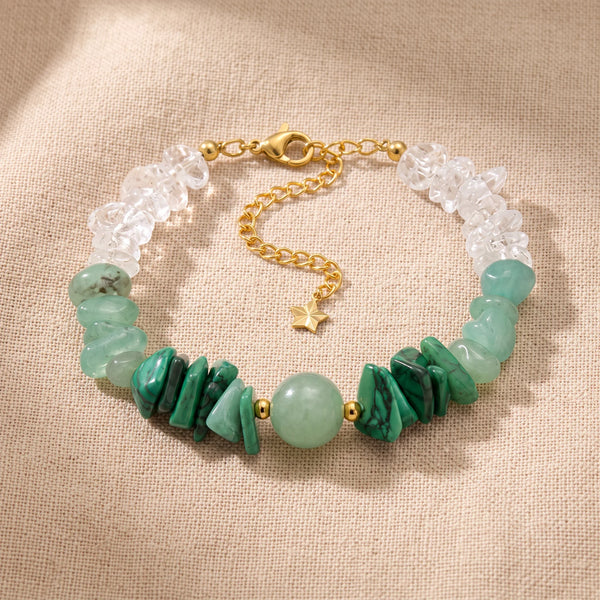 Bracelet pierre naturelle verte CÉLIA® en malachite, aventurine verte et cristal de roche, chaîne dorée réglable