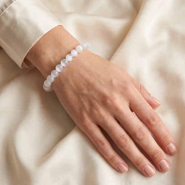 Bracelet sélénite femme en perles de 6 mm blanches nacrées, bijou délicat en pierre naturelle