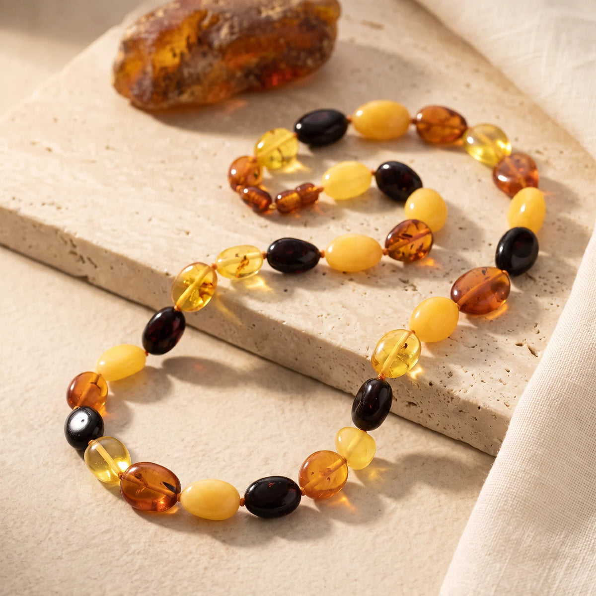 Collier en Ambre de la Baltique Multicolore, Grosses Perles Olives 45 cm