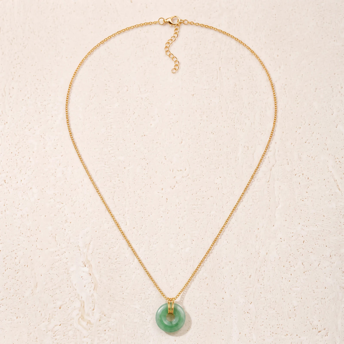 Collier aventurine verte sur chaîne dorée réglable de 48 à 53 cm