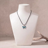 Collier Pendentif Papillon Bleu en Nacre Naturelle