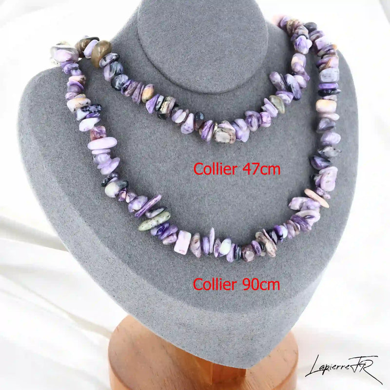 Collier femme (Volutes de Sagesse) en Charoïte baroque, bijou de transformation et de sagesse.