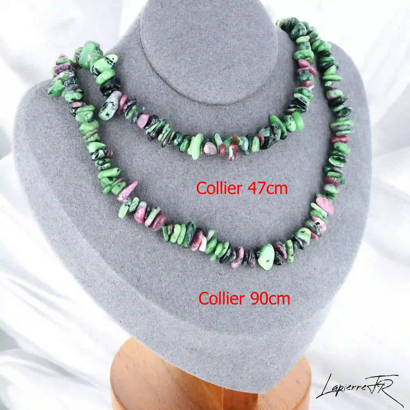 Collier femme (Harmonie Vitale) en Rubis Zoïsite baroque, bijou de joie et de conscience.