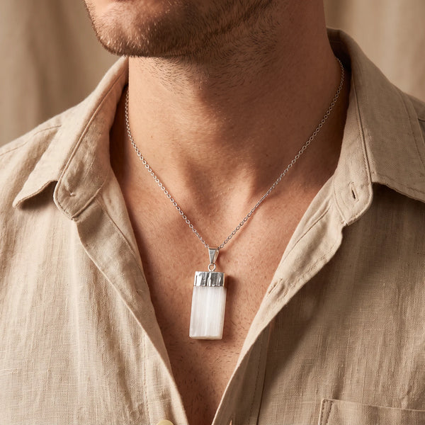 Collier homme pendentif sélénite brute blanche sur chaîne en acier