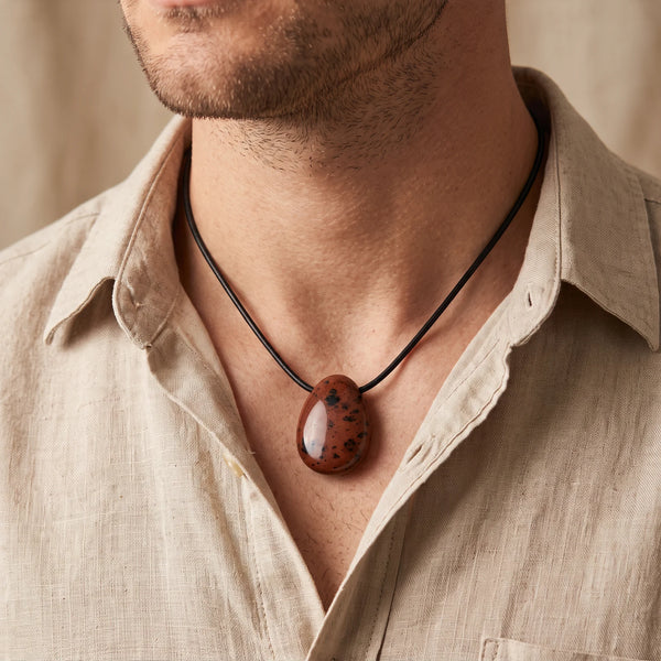 Collier homme pendentif goutte en obsidienne acajou sur cordon noir