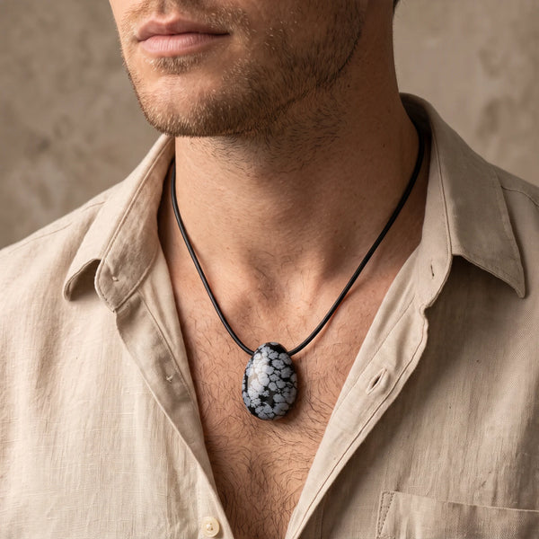 Collier homme pendentif goutte en obsidienne neige sur cordon noir