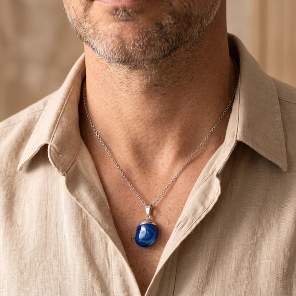 Collier homme pendentif agate bleue roulée sur chaîne en acier argenté