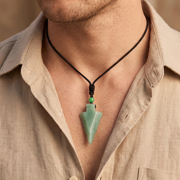 Collier pierre homme pendentif pointe de flèche en aventurine verte