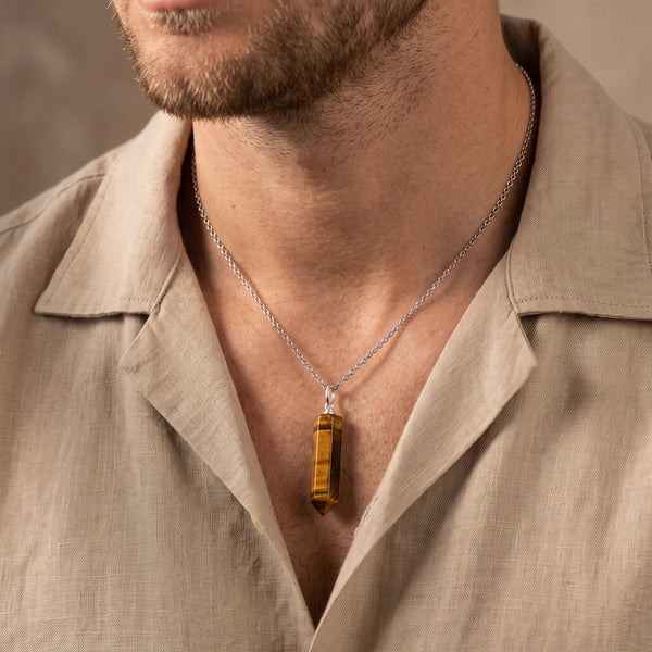 Collier homme pendentif pointe en œil de tigre sur chaîne argentée
