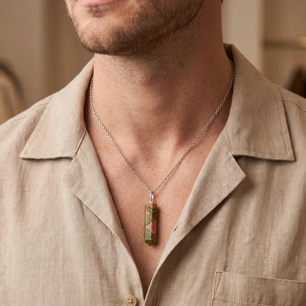 Collier homme pendentif pointe en unakite sur chaîne argentée