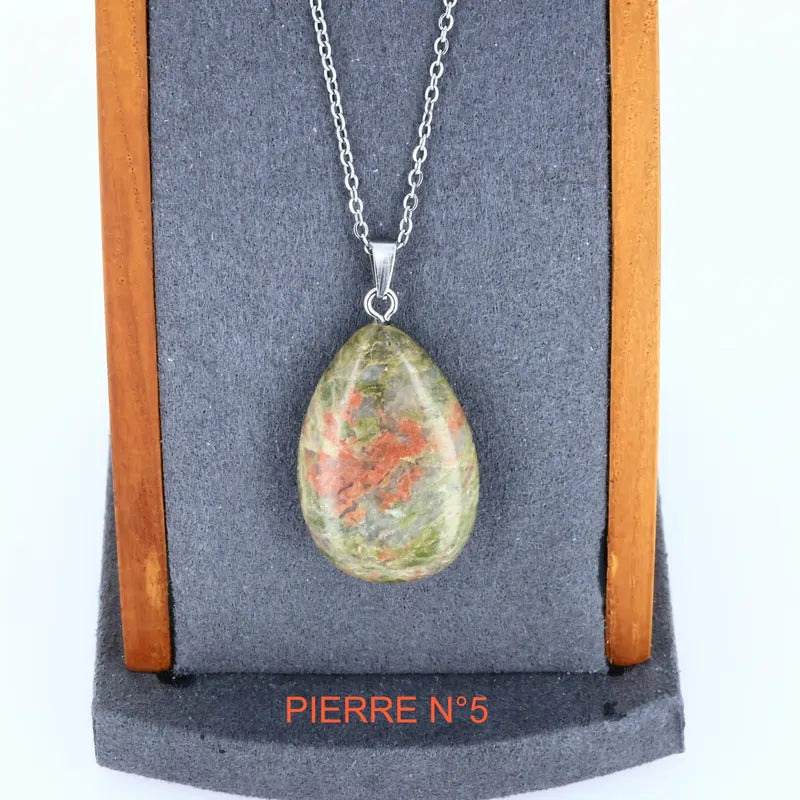 Pendentif goutte en Unakite porté, pierre naturelle verte et rose pour femme