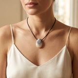 Pendentif Agate du Botswana en Goutte Grise et Rose, Chaîne ou Cordon