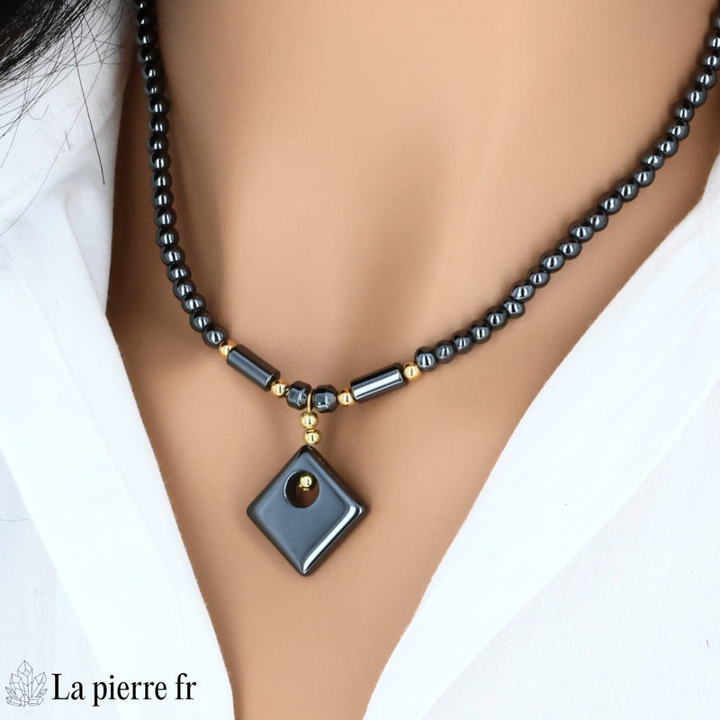 Collier Pendentif Losange en Hématite