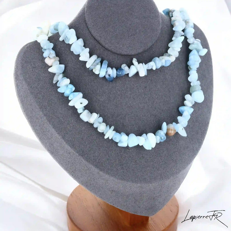 Collier Aigue-Marine Baroque Clair & Pur (Écume Sereine) avec pépites naturelles bleu pâle.
