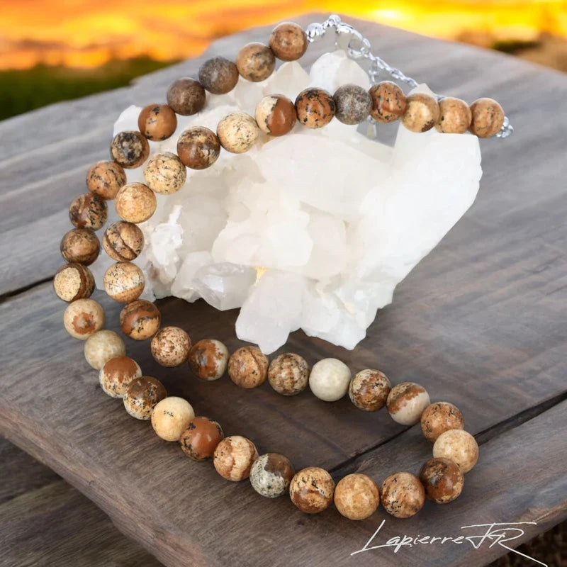 Bijou en pierre naturelle Jaspe Paysage, collier pour femme en perles rondes, symbole de sérénité, d’ancrage et d’harmonie intérieure.