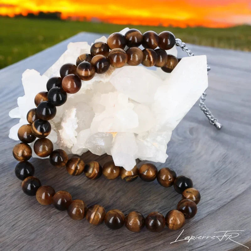 Bijou en pierre naturelle Œil de Tigre, collier pour femme en perles rondes, pierre protectrice favorisant la force intérieure et le courage.