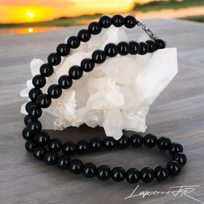 Bijou en pierre naturelle Tourmaline Noire, collier pour femme en perles rondes, pierre protectrice contre les énergies négatives et le stress.