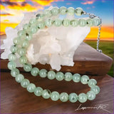 Bijou en perle de préhnite, collier naturel et élégant pour tous les styles.
