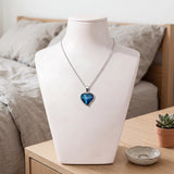 Collier Pendentif Petit Cœur Bleu en Nacre Naturelle