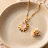 Collier Quartz Rose Femme ALBA®, Pierre Rose sur Petit Soleil Doré