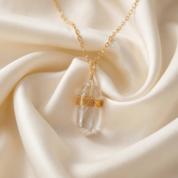 Collier pierre transparente en cristal de roche, pointe de 20 mm sur chaîne dorée