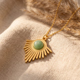 Collier Aventurine SOLENA®, Pendentif Soleil Doré et Pierre Verte Ronde