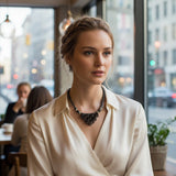 Collier Triangle en Hématite et Strass