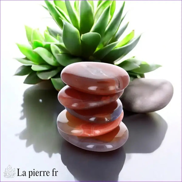 Cornaline en galet plat - Pierre Estime de Soi