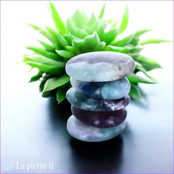 Fluorine Multicolore en galet plat - Pierre Énergie et Liberté