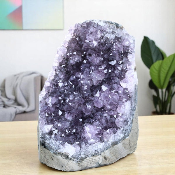 Géode d’améthyste naturelle d’Uruguay 982 g vue de face