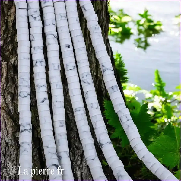 Howlite : Perles en pierre naturelle ronde et plate 4mm "Heishi" – Fil de 36cm, idéal pour la création de bijoux