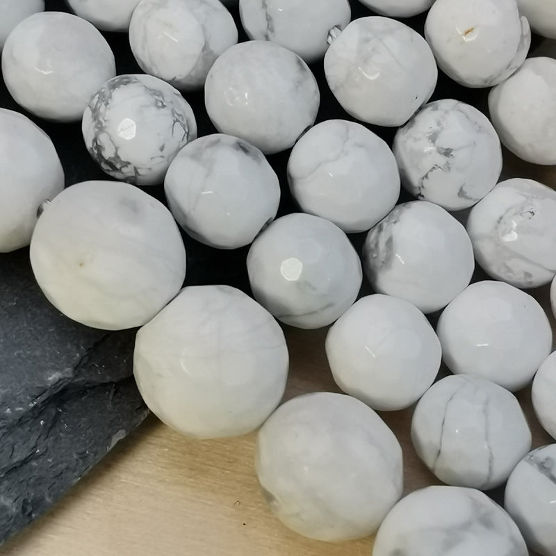 Perles de howlite blanche en 4, 6, 8 et 10 mm
