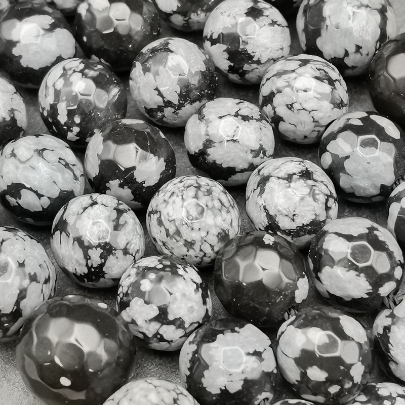 Perles d'obsidienne neige facettées et percées, non teintées