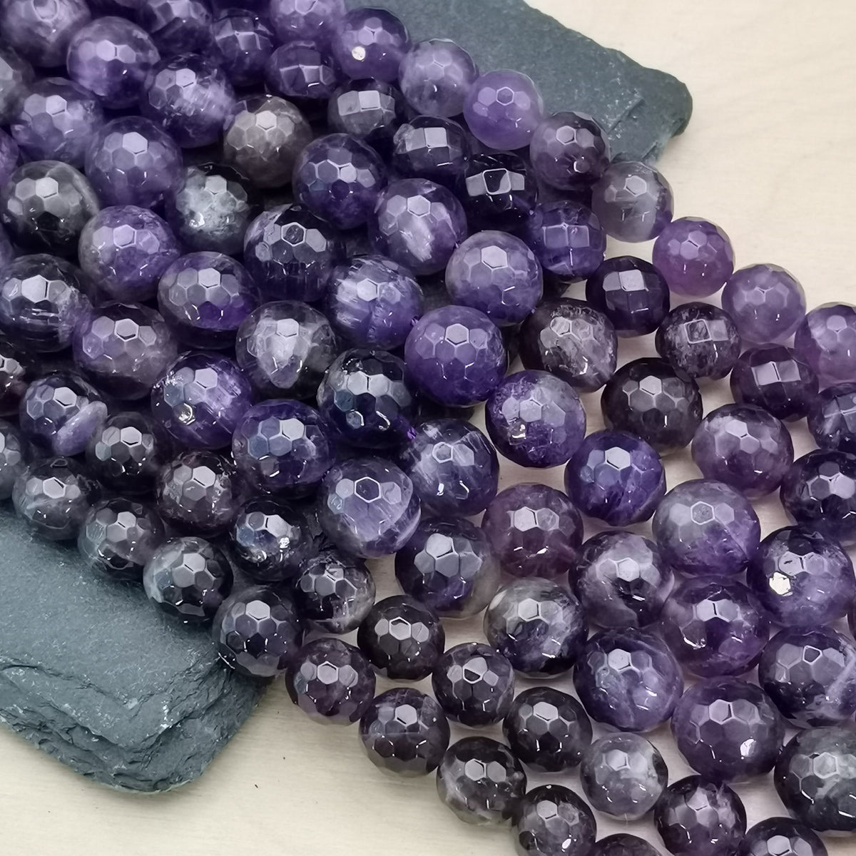 Perles d'améthyste en 4, 6, 8 et 10 mm