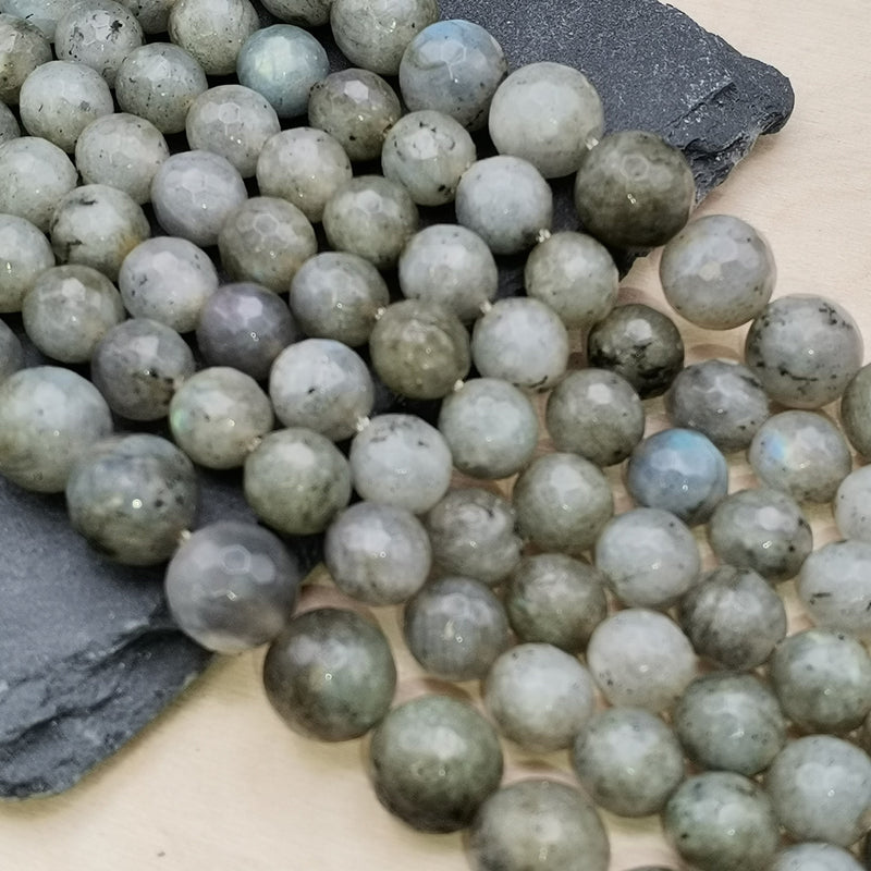 Reflets bleus de la labradorite de Madagascar