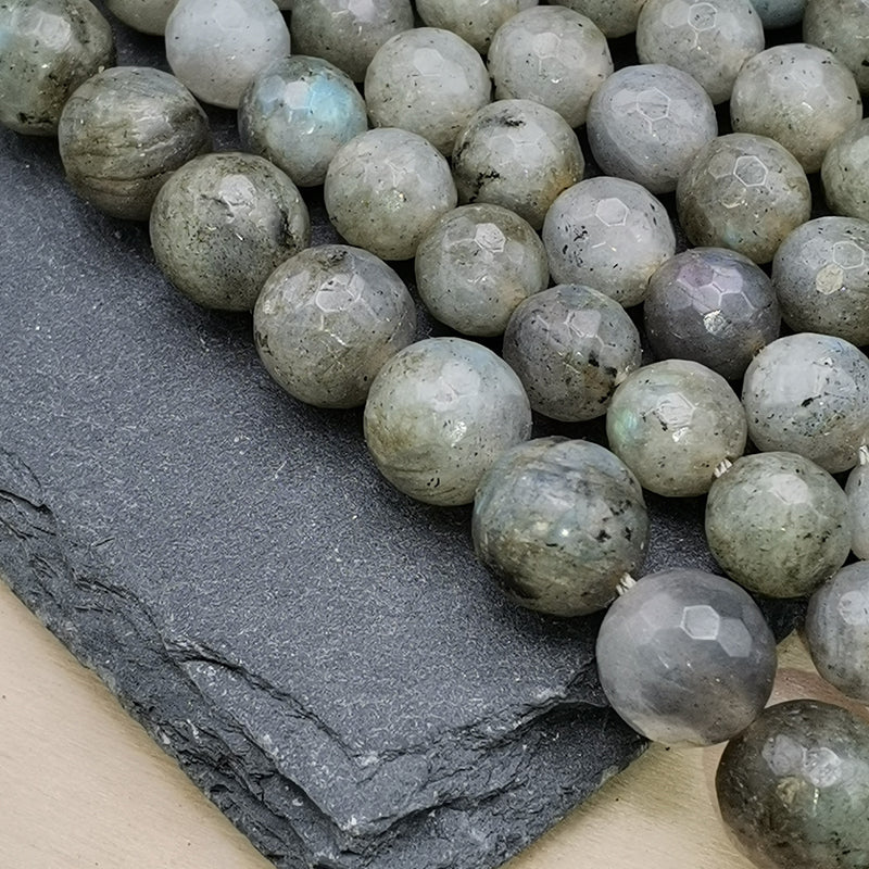 Perles de labradorite facettées et percées, non teintées