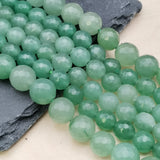 Perles d'Aventurine Verte facettées 4, 6, 8 et 10 mm — Fil de 36 cm